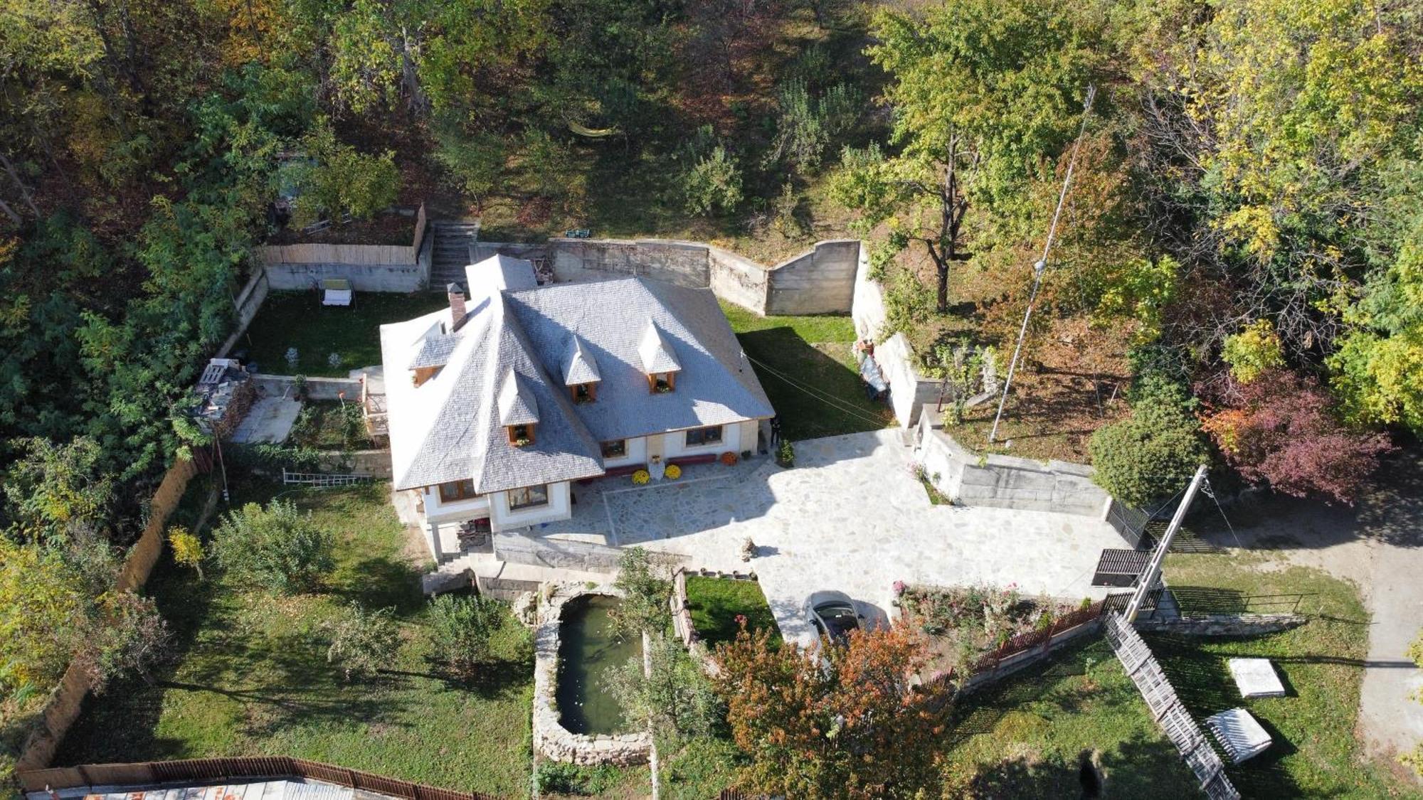 فيلا Casa Cu Sindrila Vălenii de Munte المظهر الخارجي الصورة