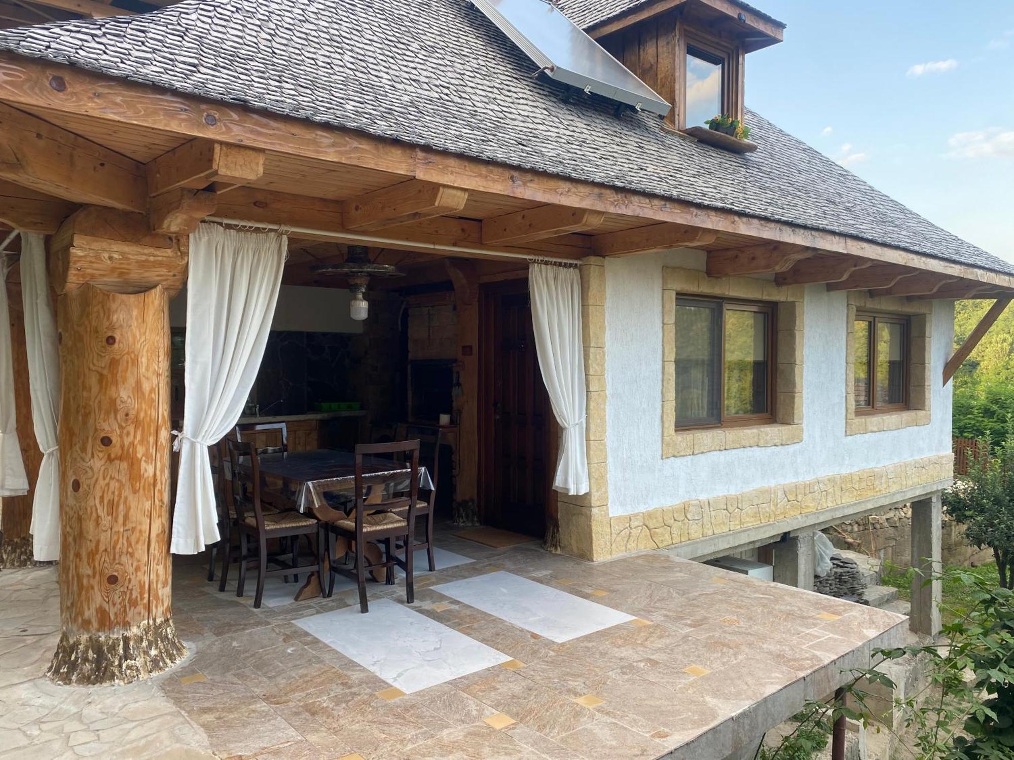 فيلا Casa Cu Sindrila Vălenii de Munte المظهر الخارجي الصورة