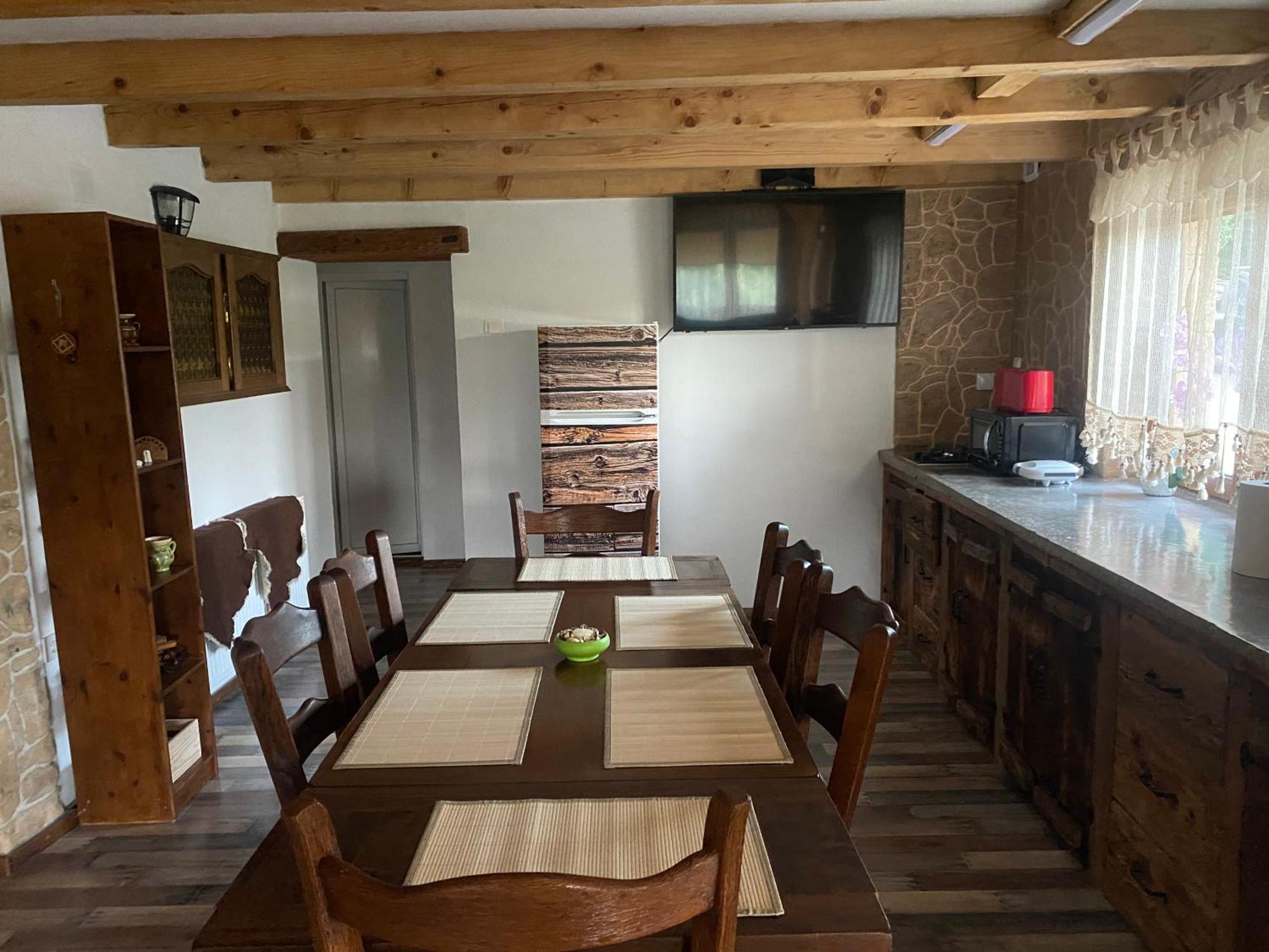 فيلا Casa Cu Sindrila Vălenii de Munte المظهر الخارجي الصورة
