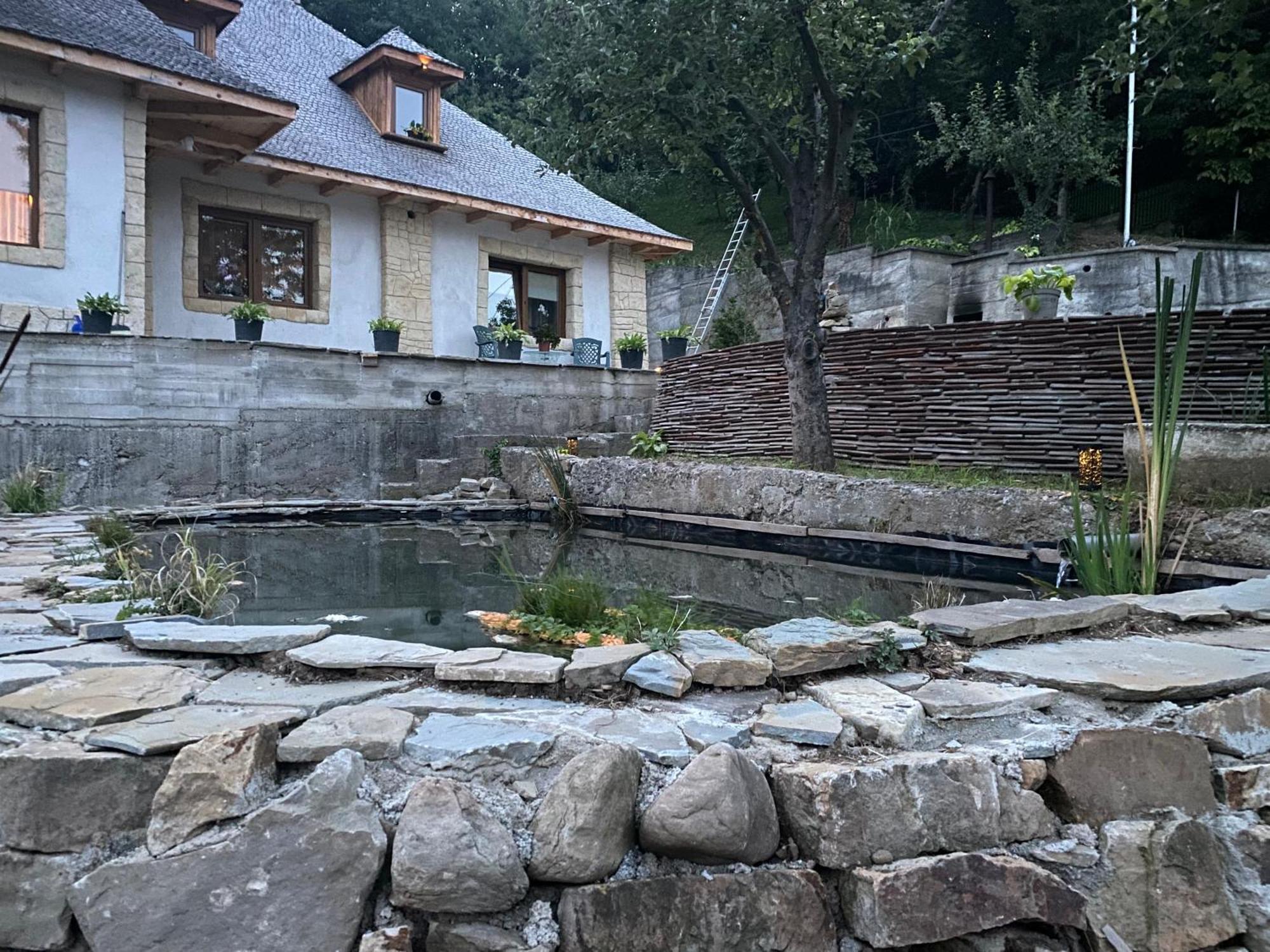فيلا Casa Cu Sindrila Vălenii de Munte المظهر الخارجي الصورة