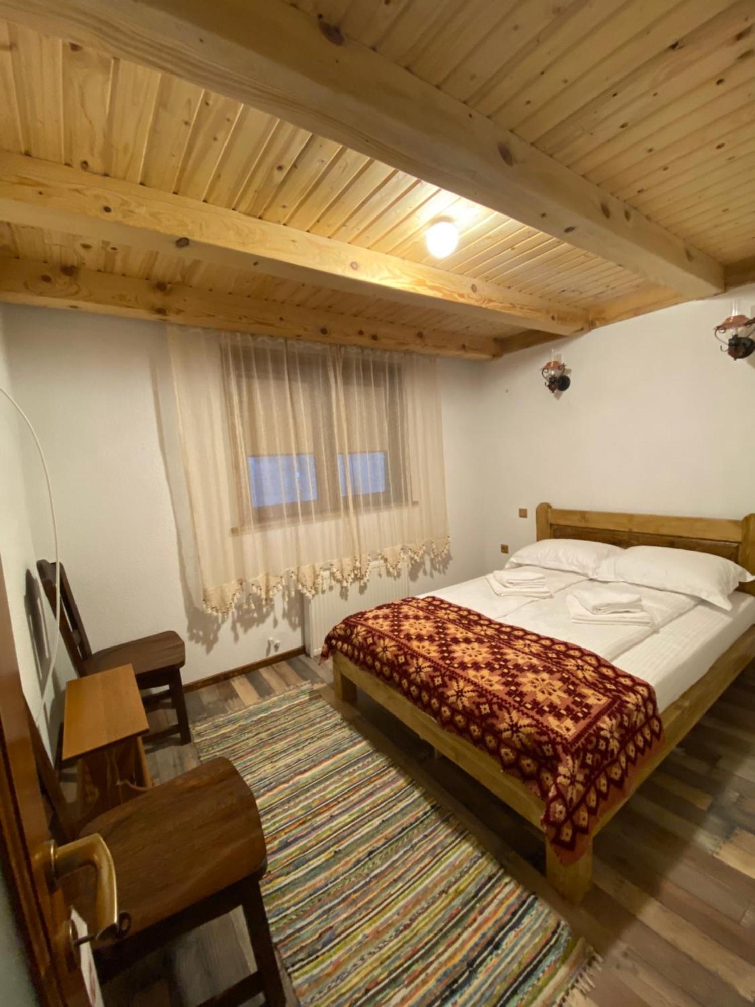 فيلا Casa Cu Sindrila Vălenii de Munte المظهر الخارجي الصورة